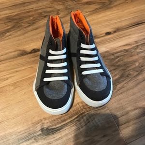 Cat Jack toddler shoes 9 new!